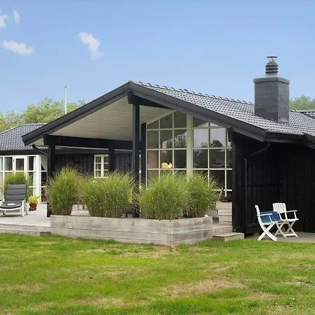 Holiday home 40185-juelsminde-bjornsknudevej-48-c
